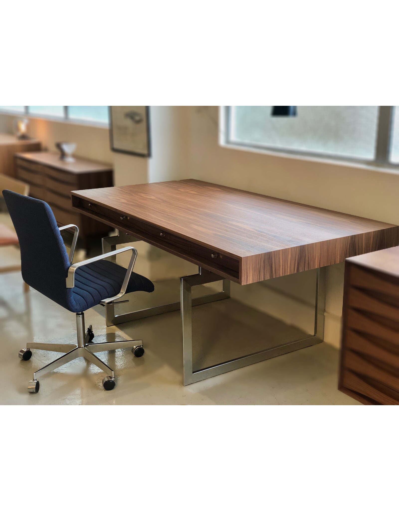 3291P OXFORD PREMIUM CHAIR