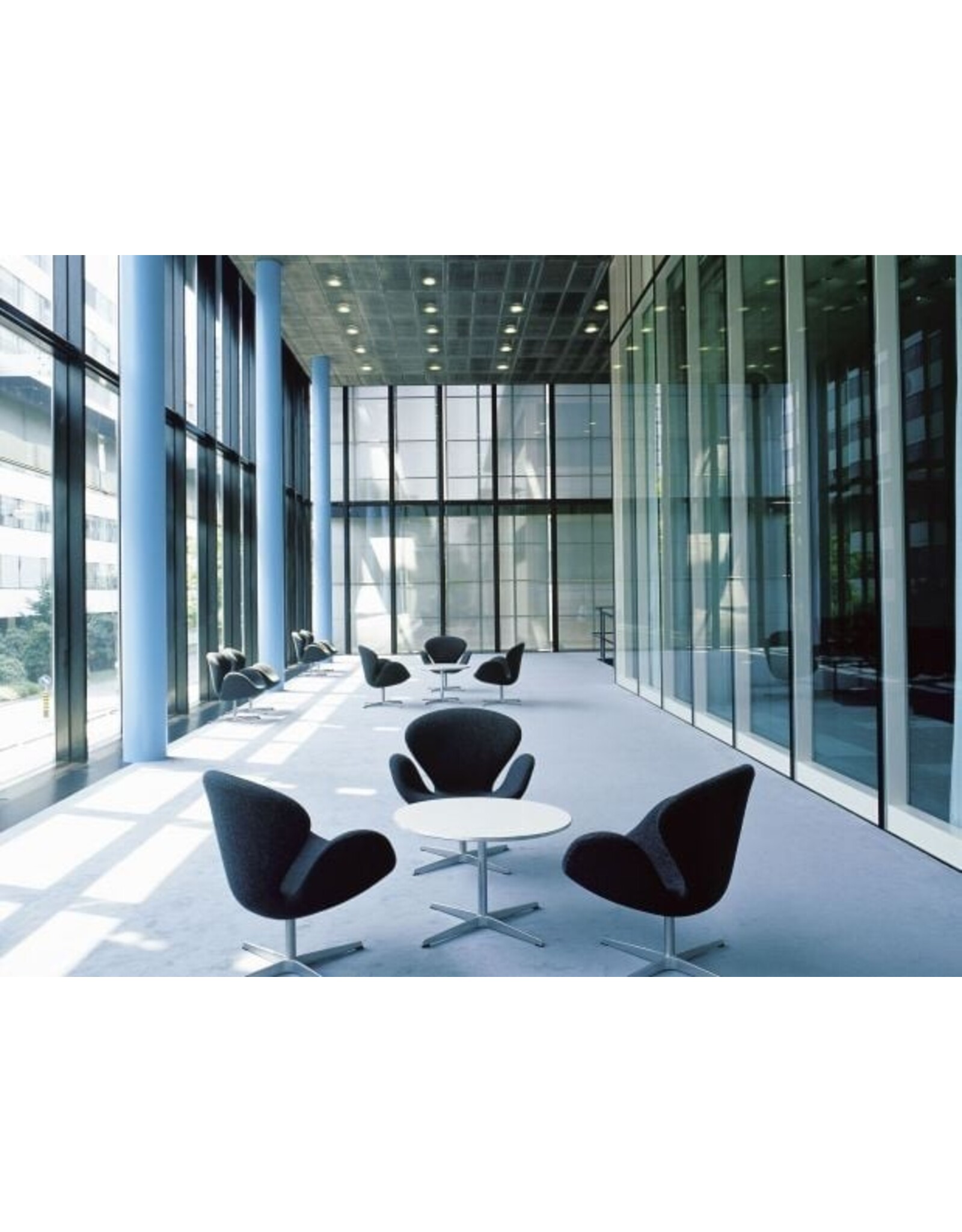 CIRCULAR COFFEE TABLE