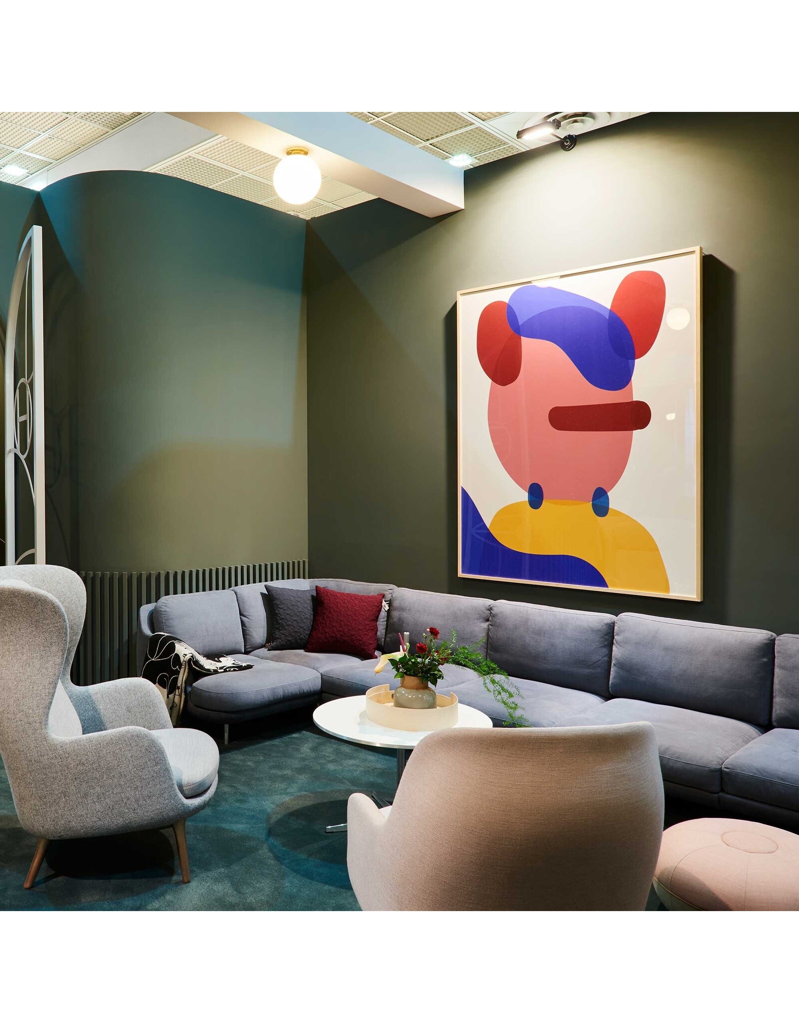 CIRCULAR COFFEE TABLE