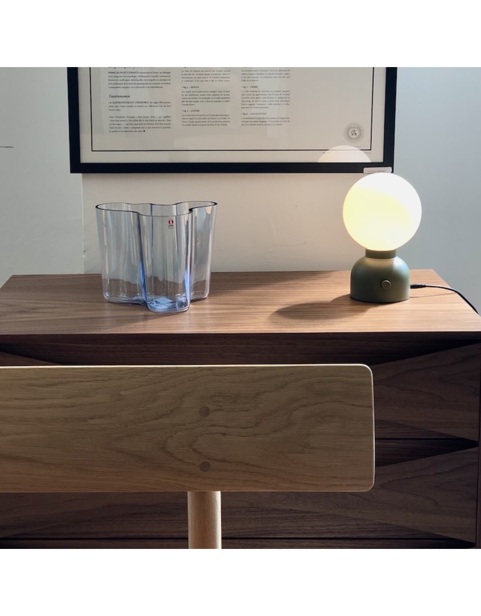 (SHOWROOM ITEM) PLUGGIE TABLE LAMP