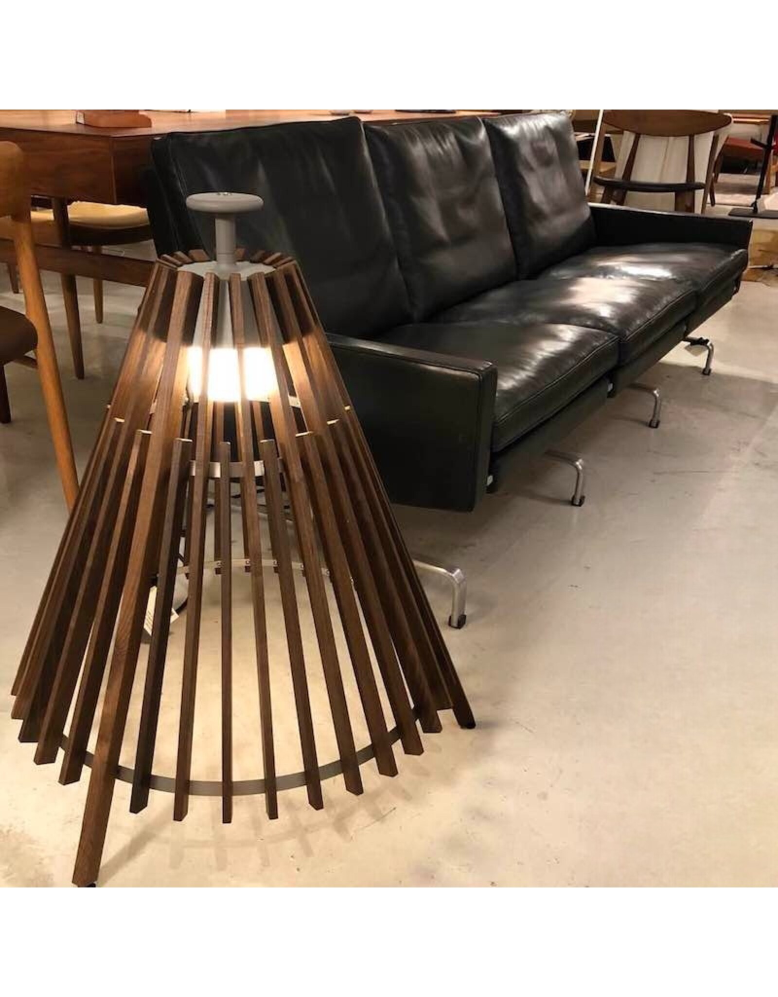TIPI TINY LED FLOOR LAMP