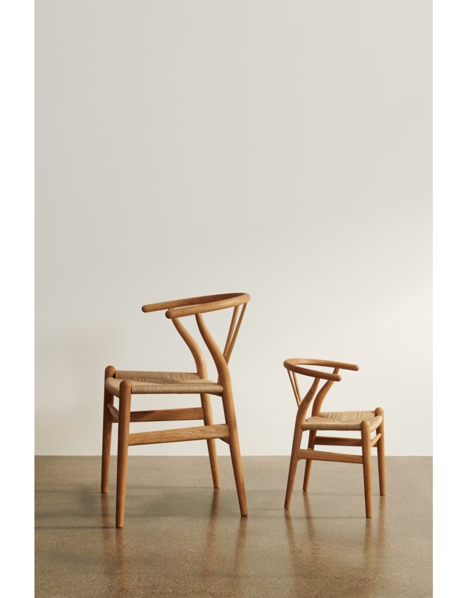(SHOWROOM ITEM) CH24 CHILDREN’S WISHBONE CHAIR