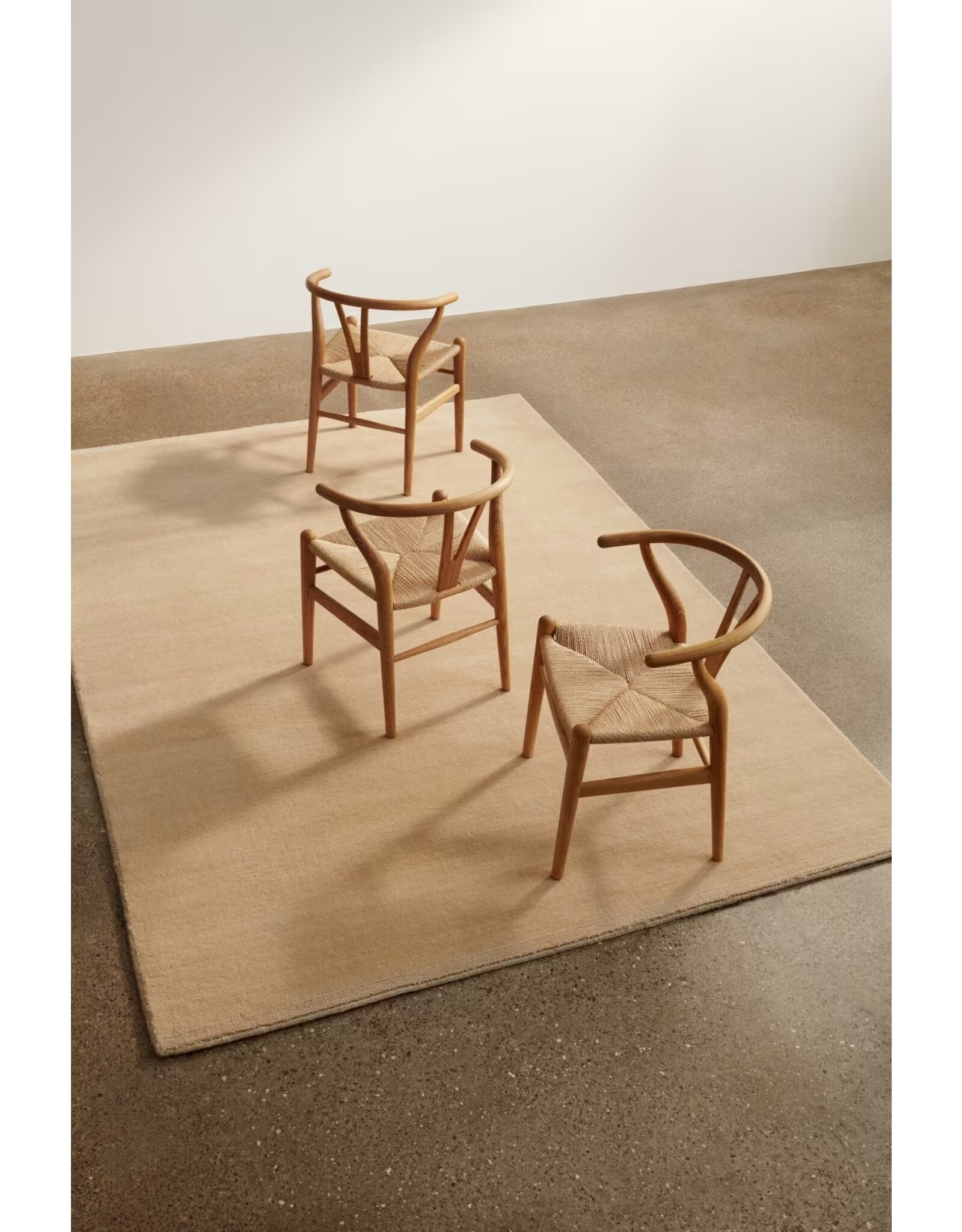 (SHOWROOM ITEM) CH24 CHILDREN’S WISHBONE CHAIR