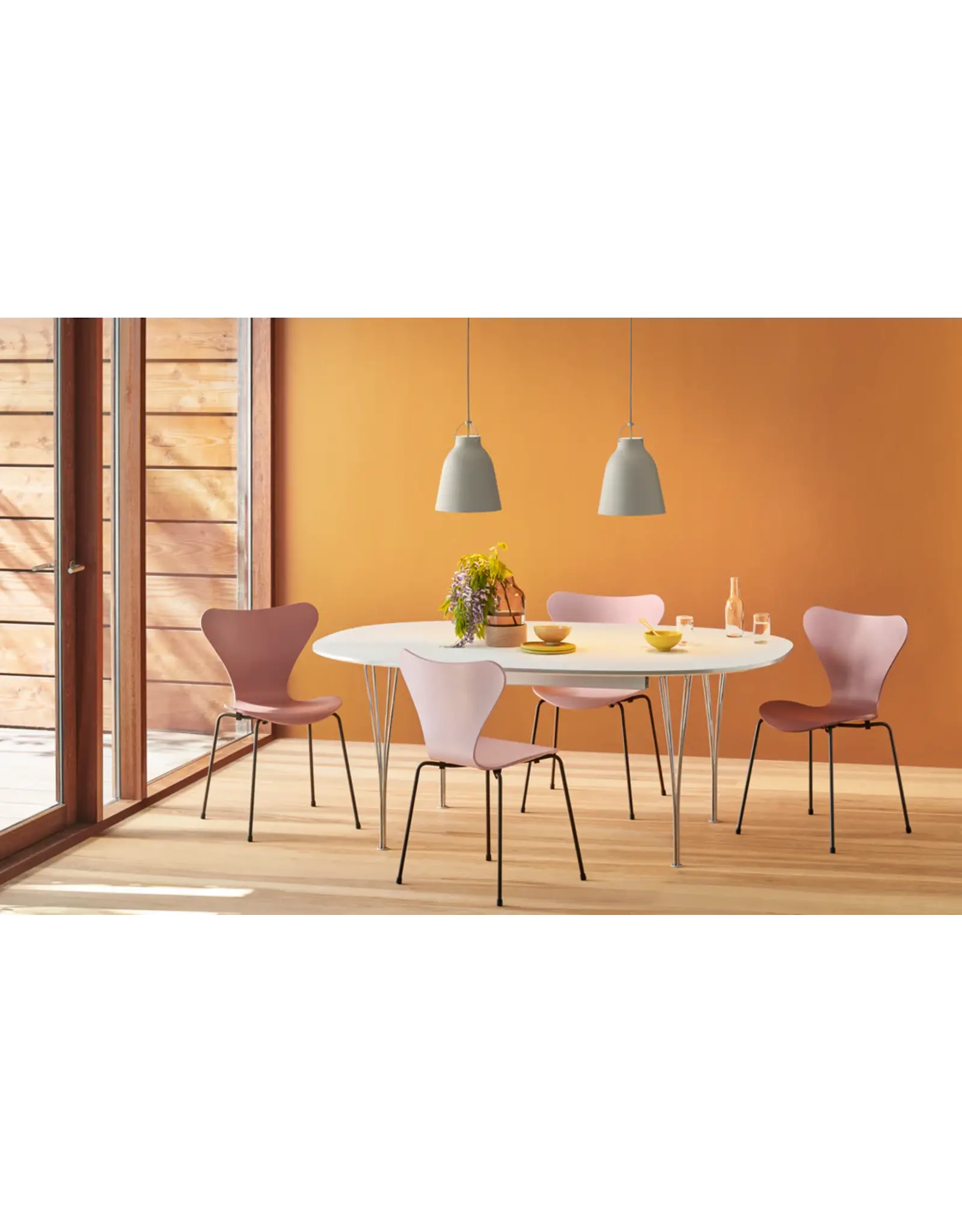 B616 SUPER-ELLIPSE TABLE