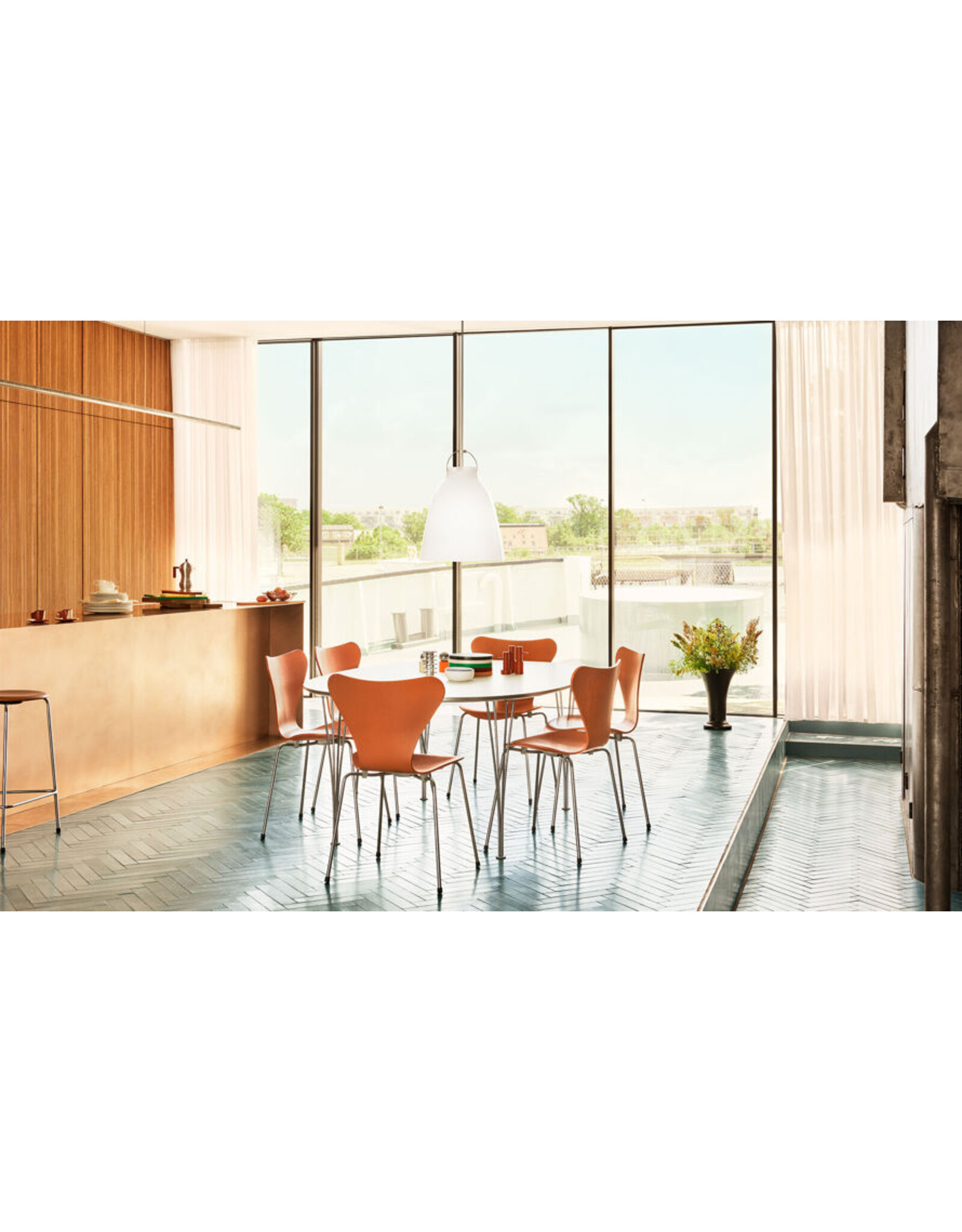 B616 SUPER-ELLIPSE TABLE