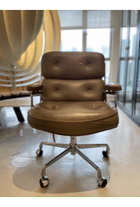 CHARLES & RAY EAMES "TIME-LIFE" EXECUTIVE CHAIR CHARLES & RAY EAMES "TIME-LIFE" EXECUTIVE CHAIR