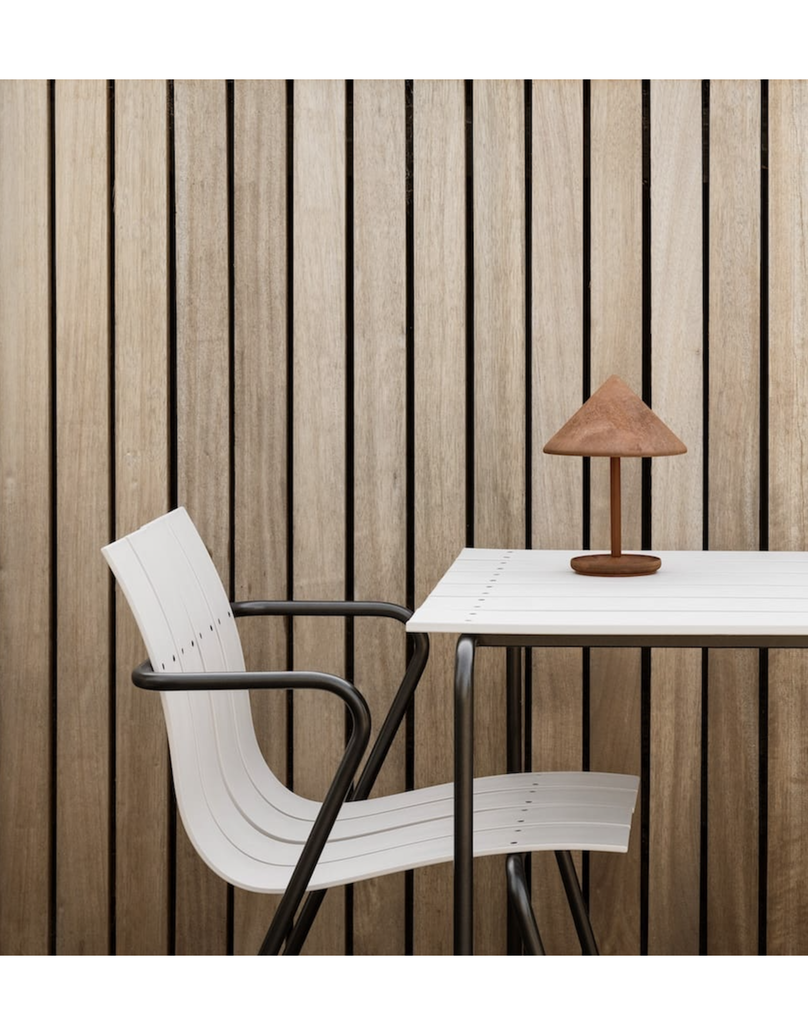 OCEAN SAND COLOUR OUTDOOR DINING SUITE FOR 4 PERSONS