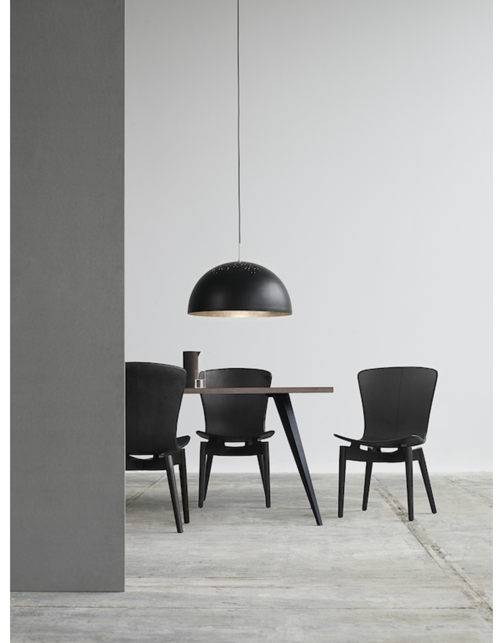 (BARGAIN CORNER) SHELL DINING CHAIR