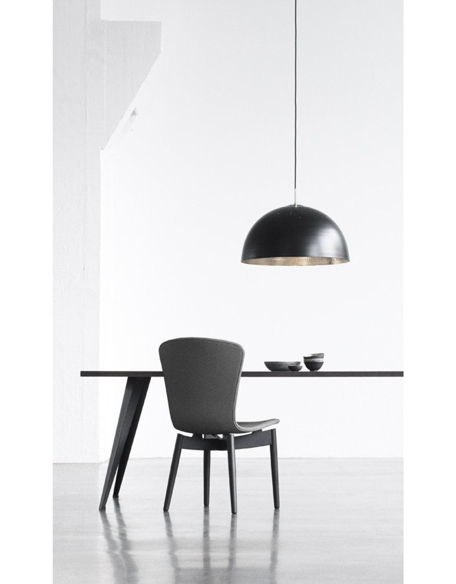 (BARGAIN CORNER) SHELL DINING CHAIR