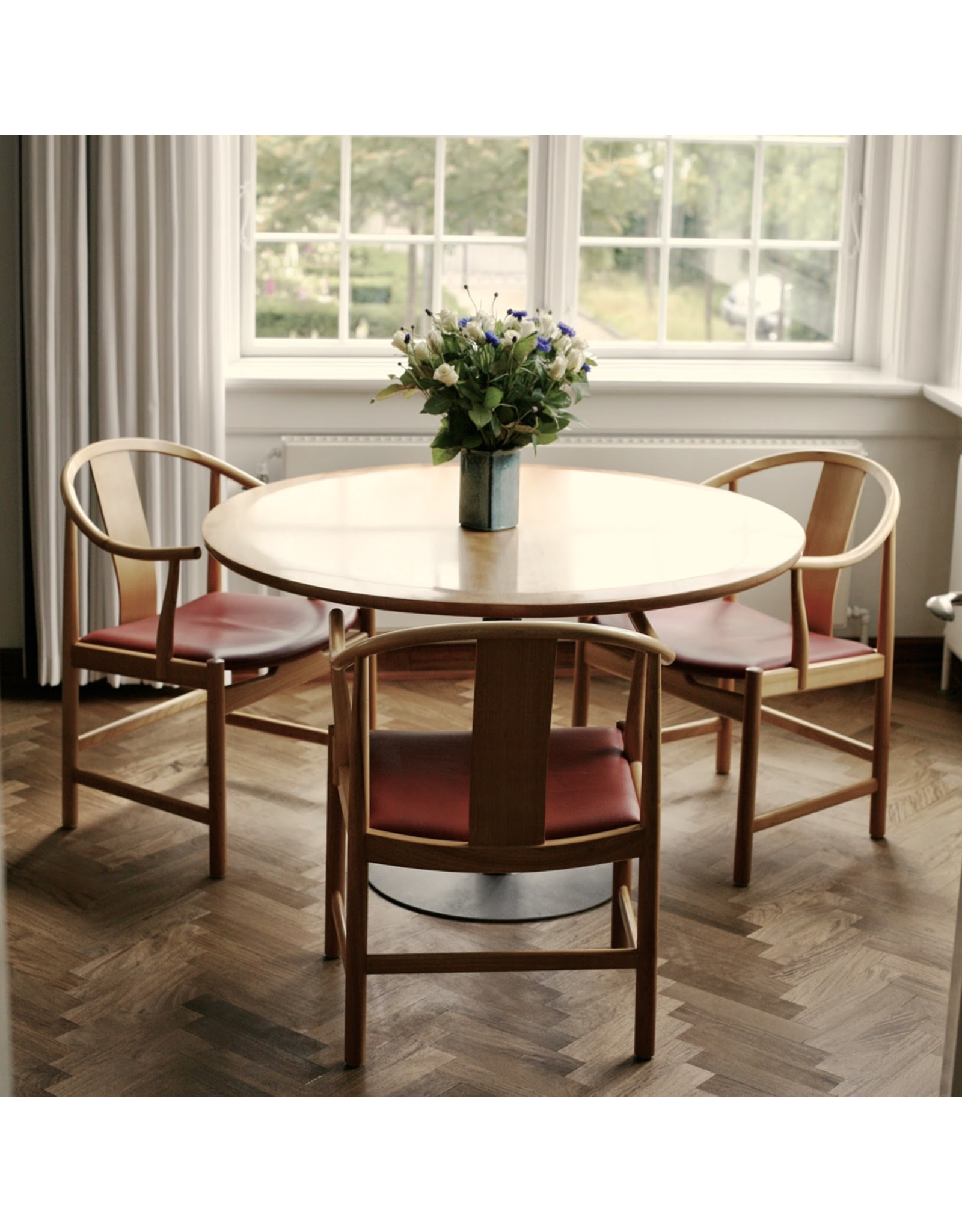 PP56 THE CHINESE CHAIR