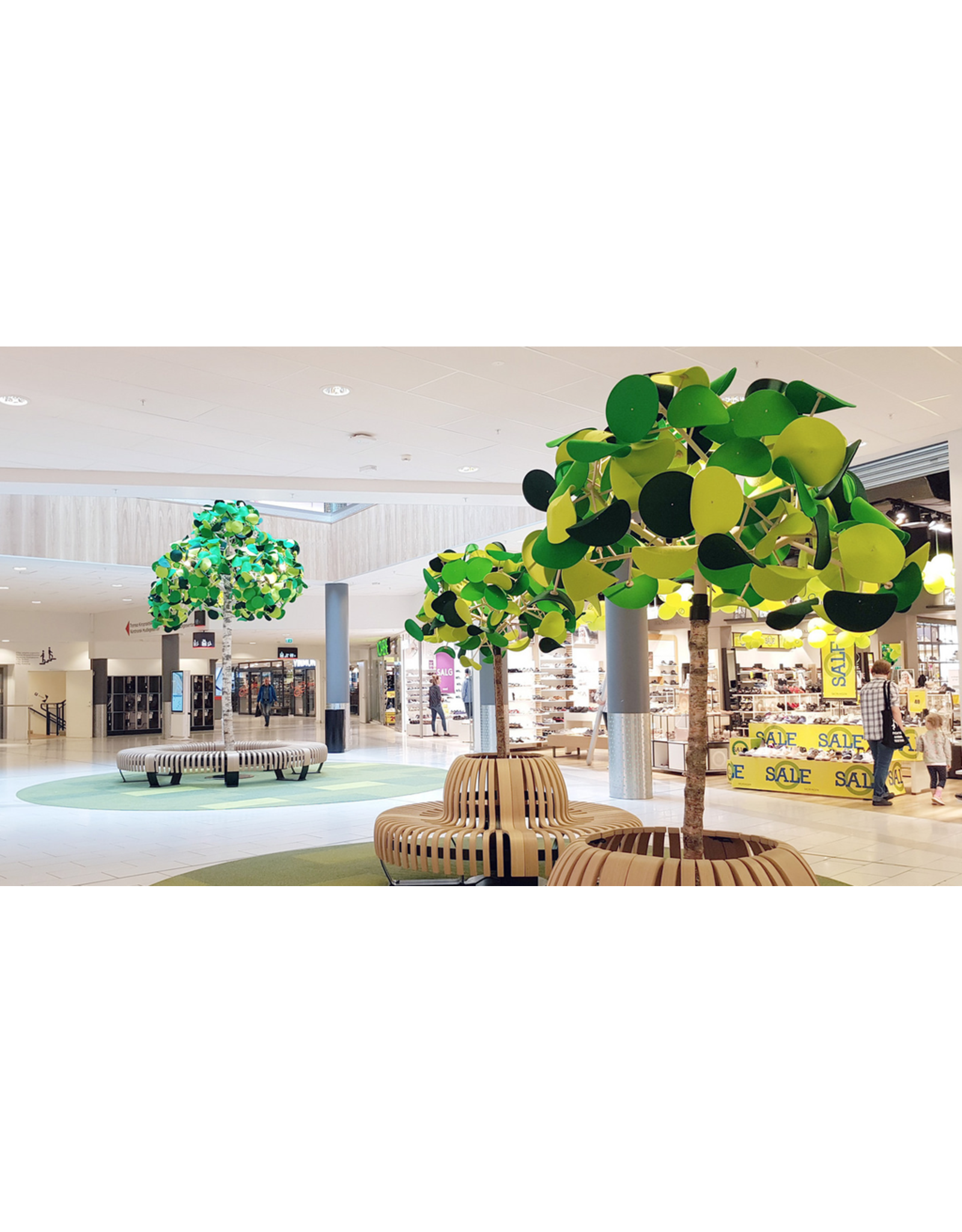 LEAF LAMP TREE