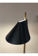 YUH LED FLOOR LAMP IN BRASS