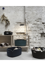 LEAF TABLE LAMP IN BLACK