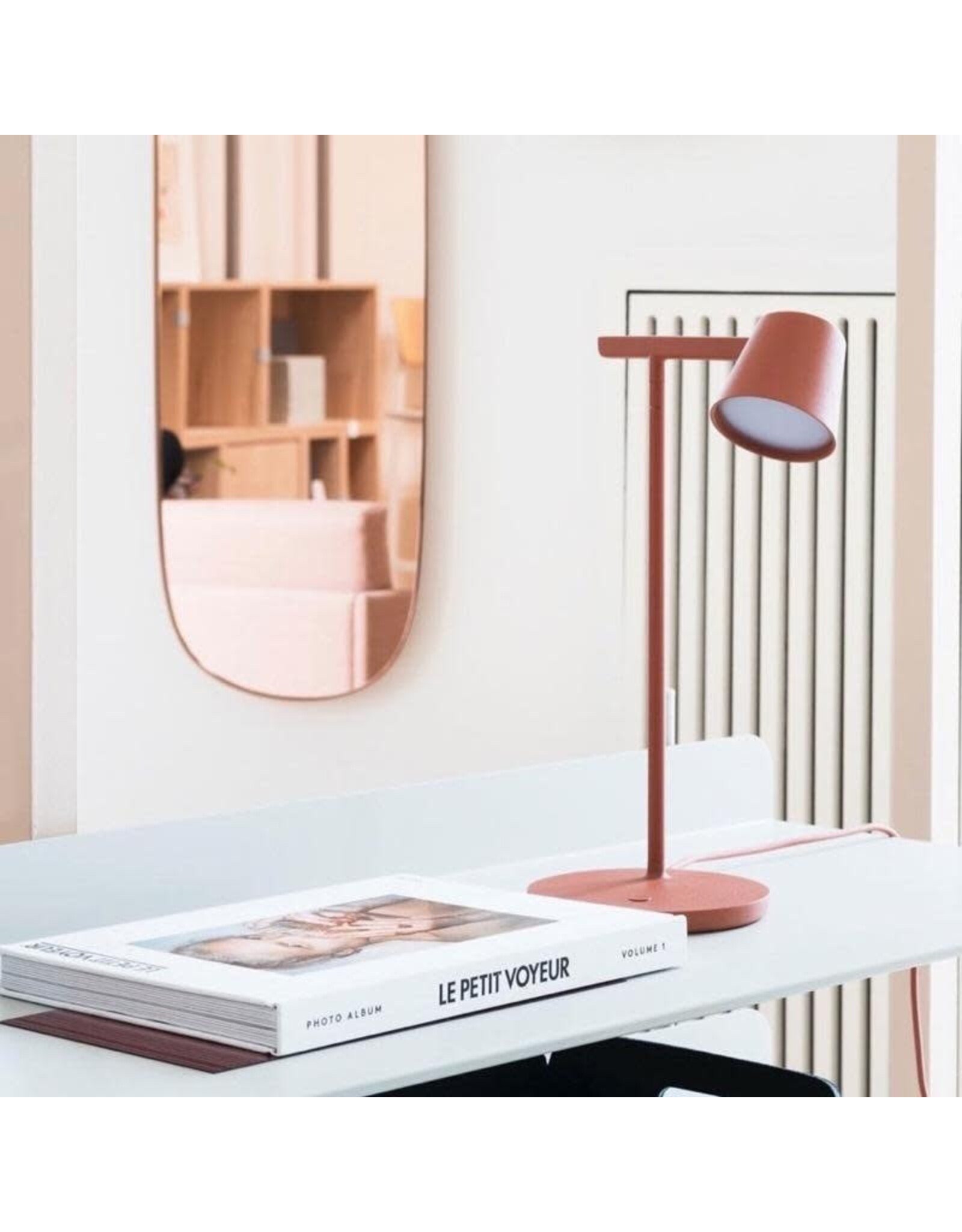 TIP TABLE LAMP IN COPPER BROWN