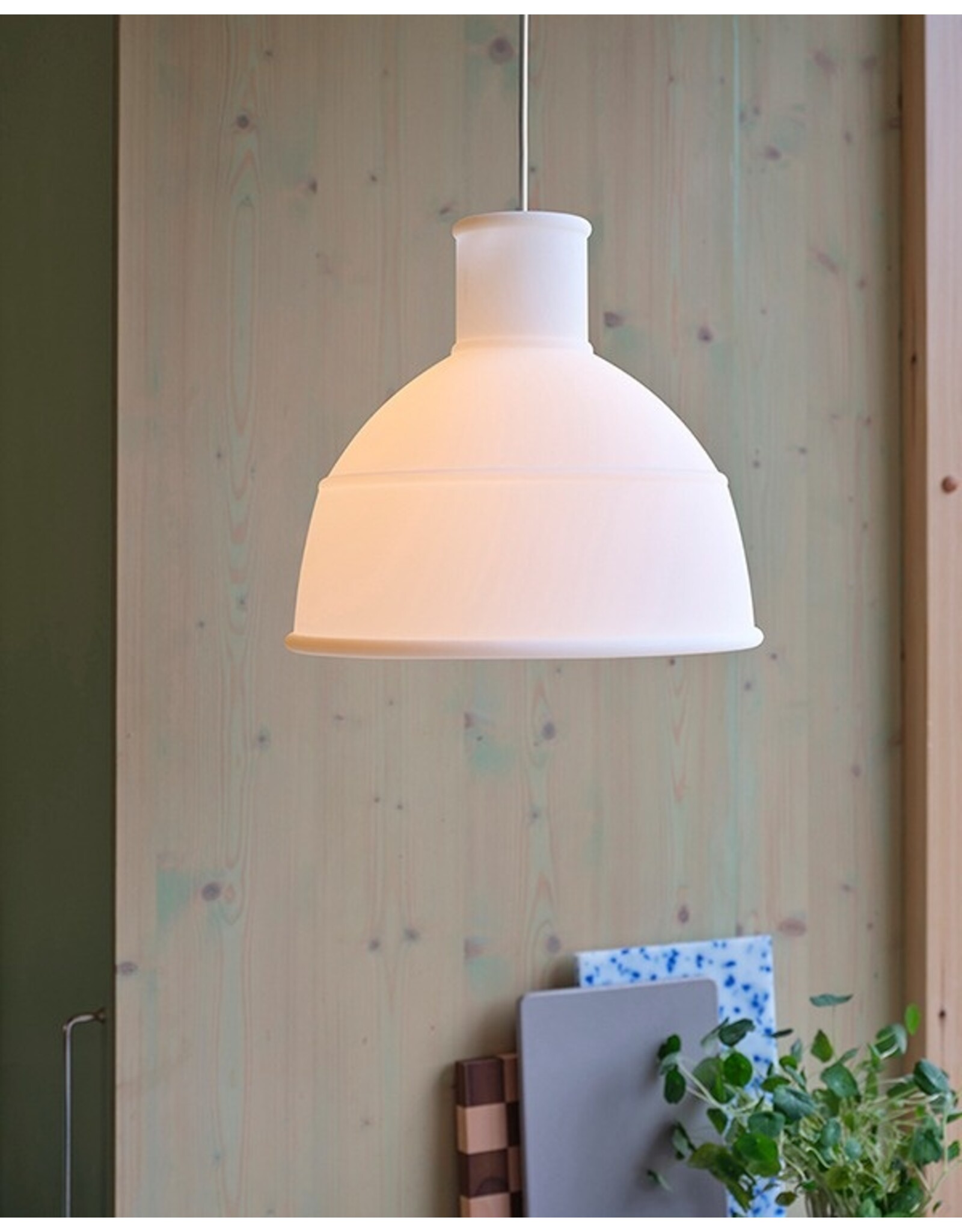UNFOLD PENDANT LAMP IN TRANSLUCENT WHITE