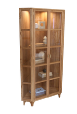 ANGULUS VITRINE