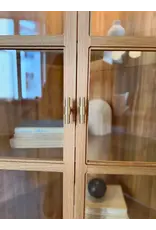 ANGULUS VITRINE