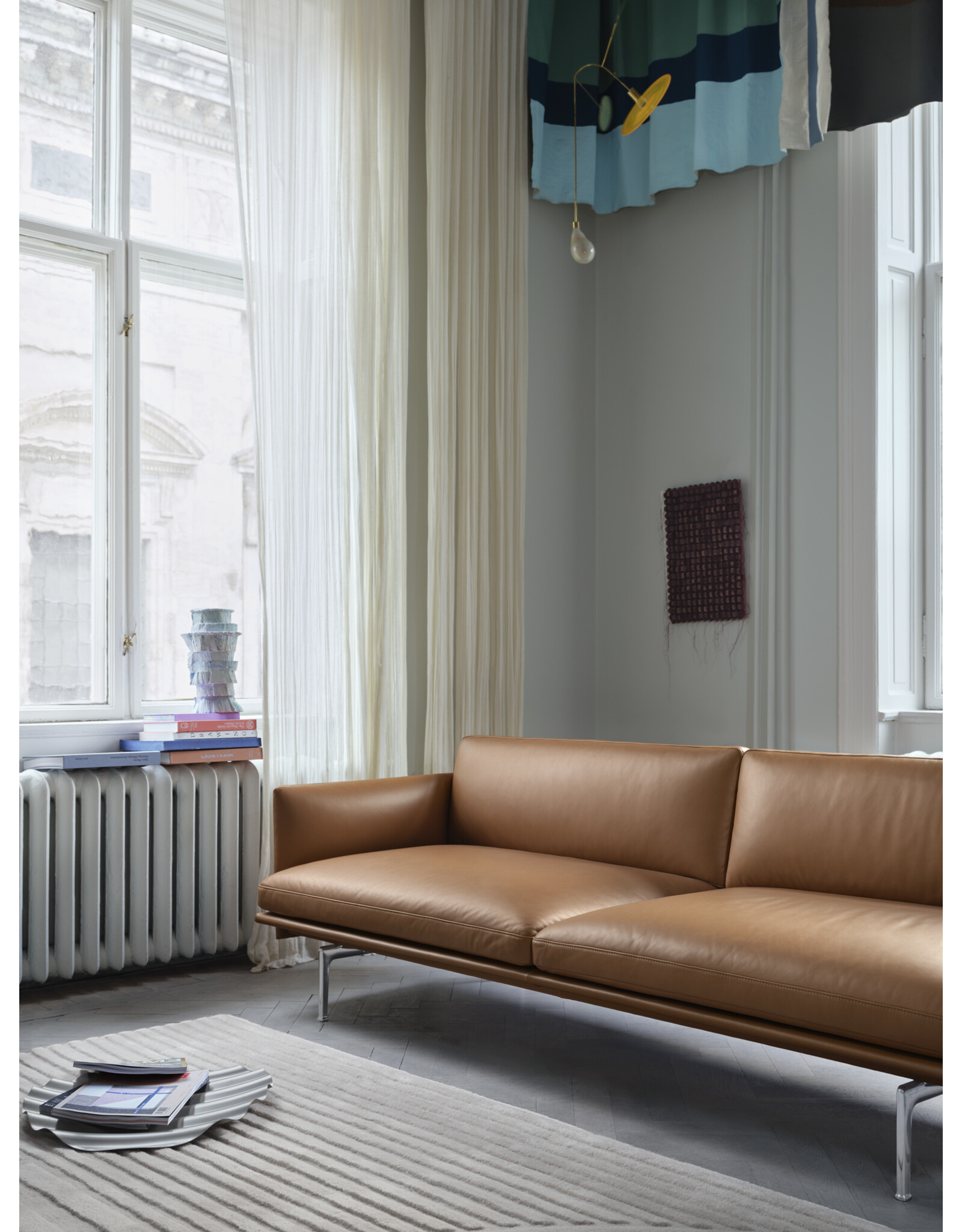 OUTLINE 3-SEATER STUDIO SOFA