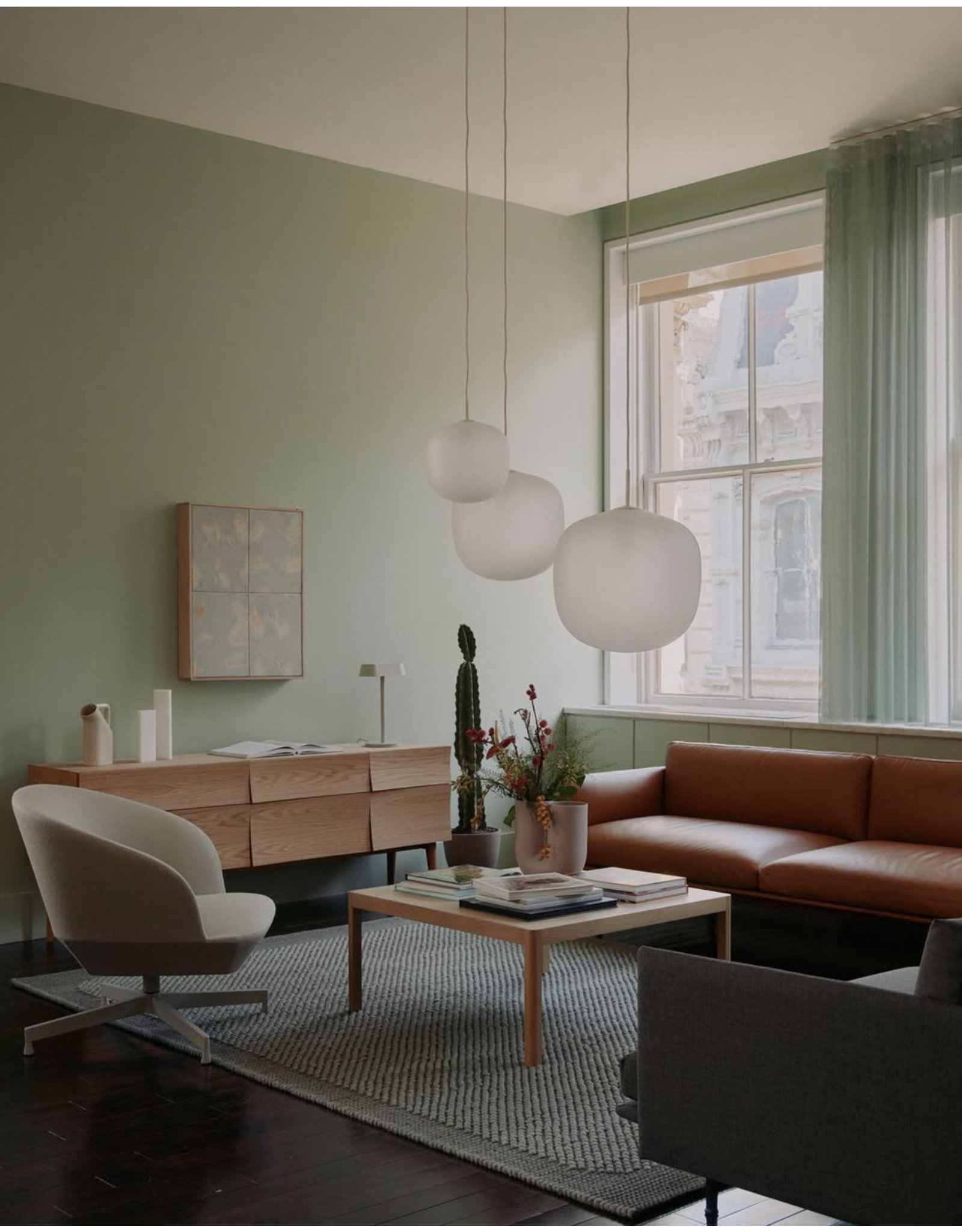 OUTLINE 3-SEATER STUDIO SOFA
