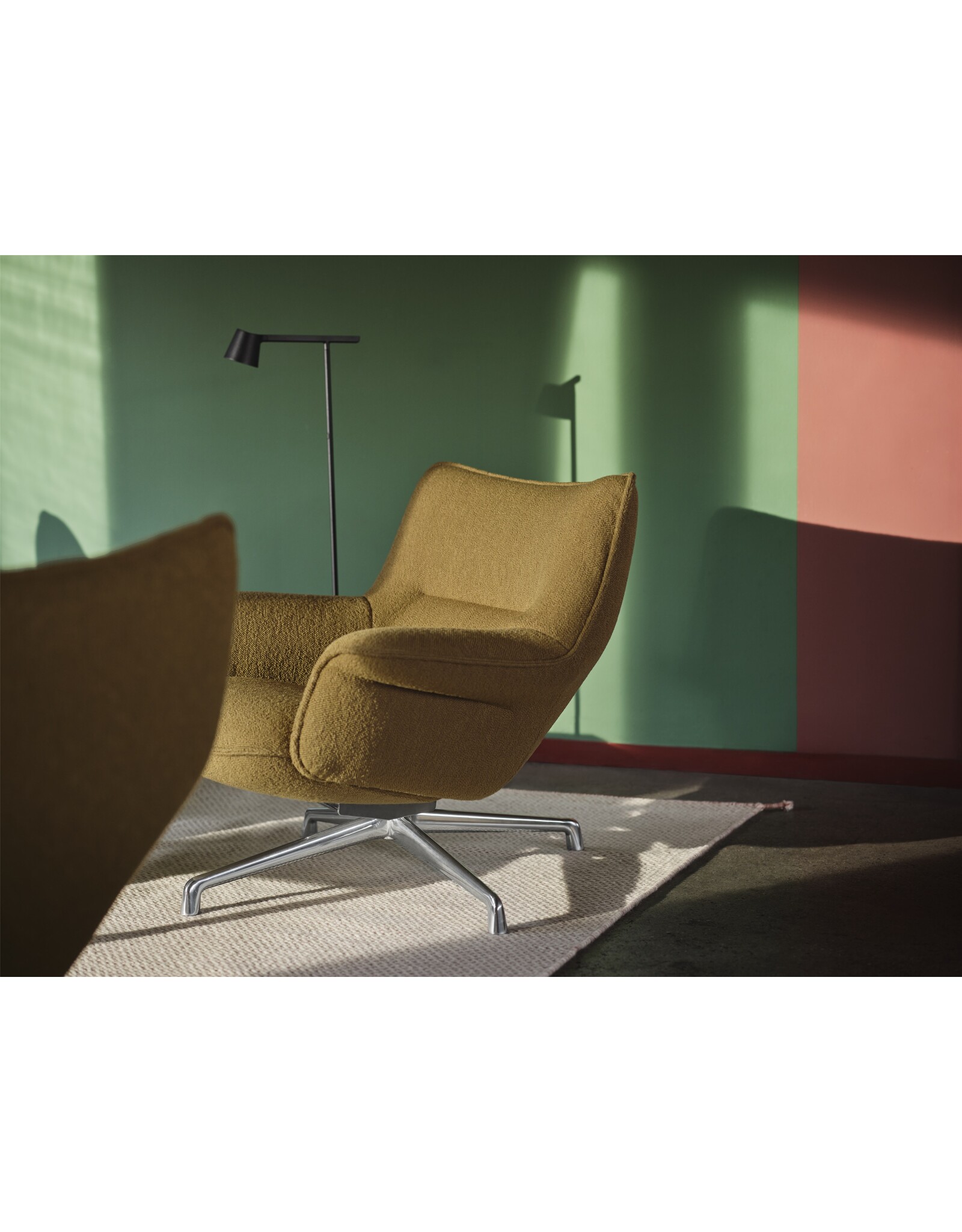 DOZE LOUNGE CHAIR