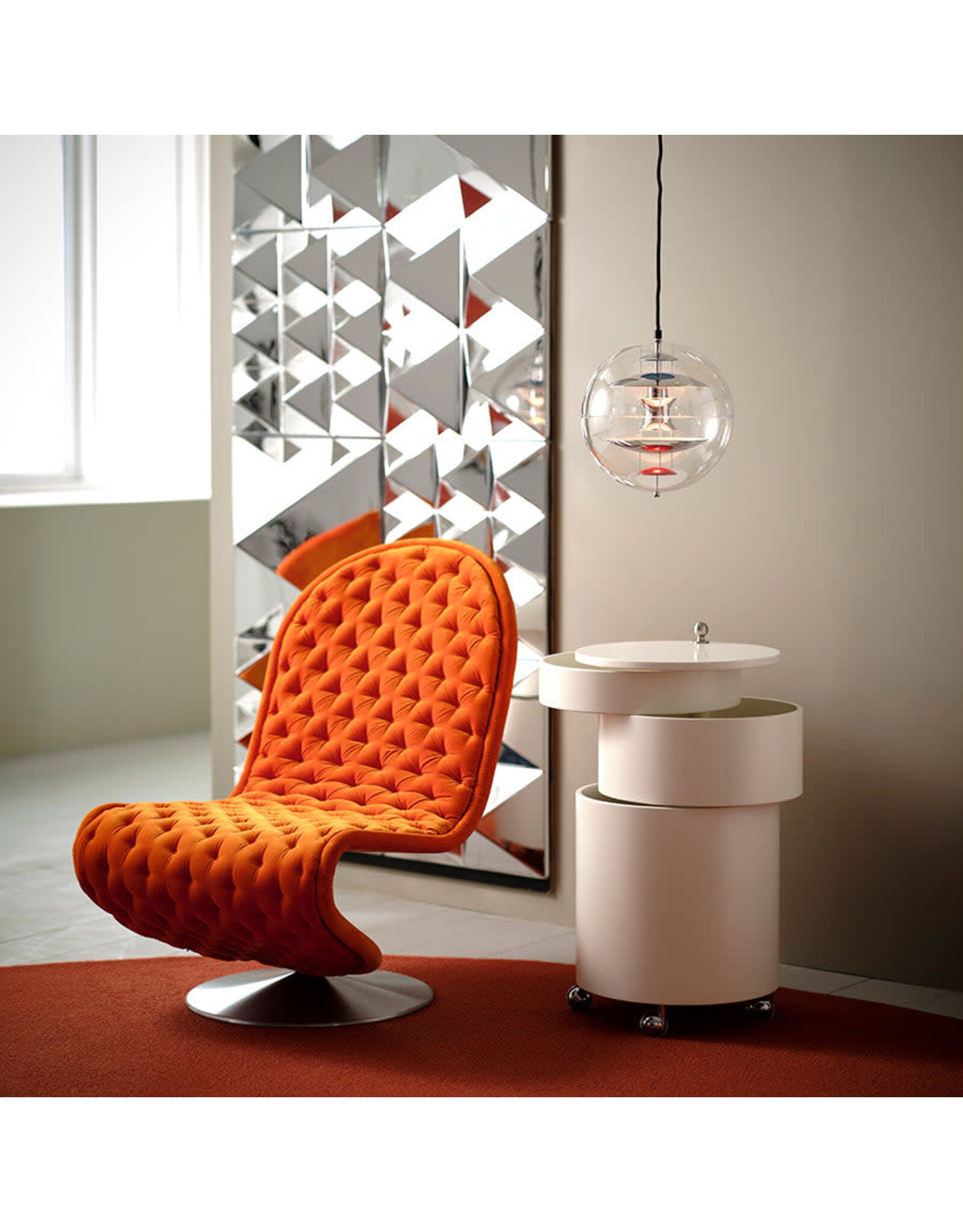VP GLOBE 28 PENDANT LIGHT