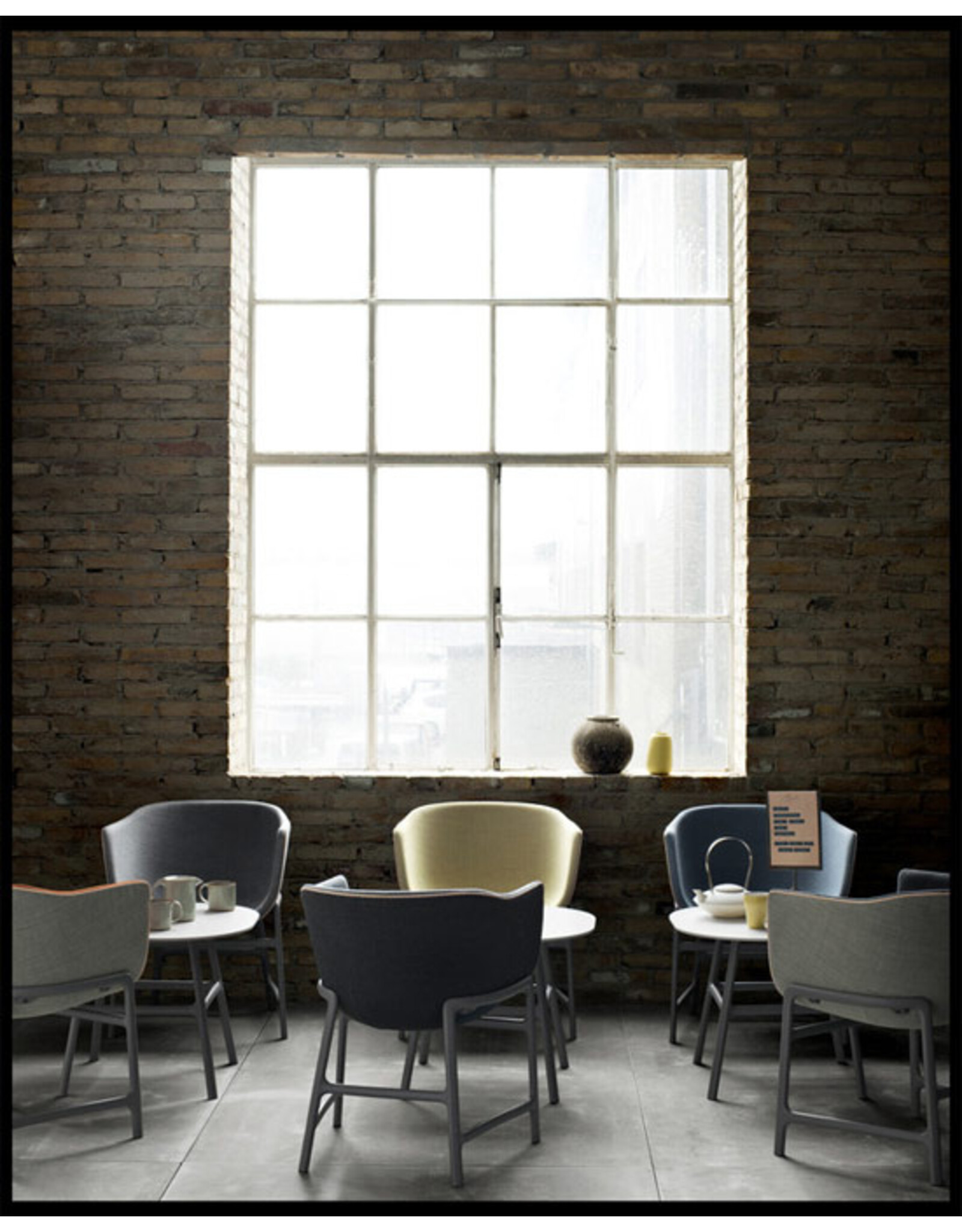 (BARGAIN CORNER) CM200 MINUSCULE CHAIR