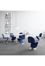 (BARGAIN CORNER) MIRROR SCULPTURE 帶有 一個金字塔型的鏡面雕塑