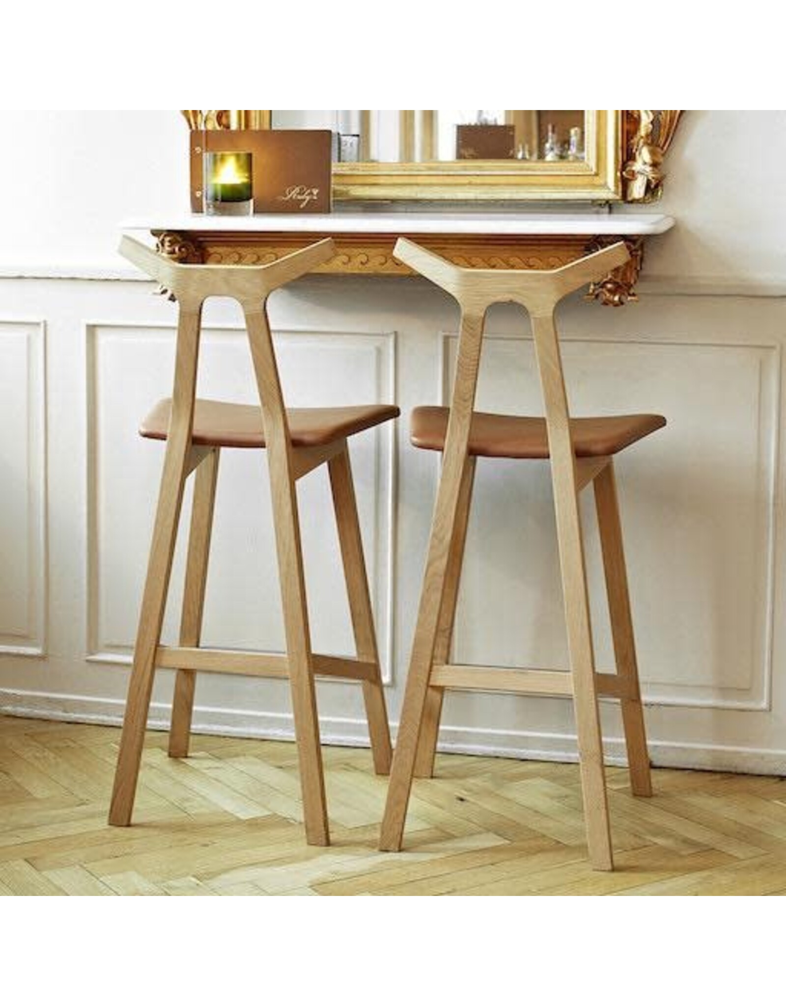 (BARGAIN CORNER) NARA BARSTOOL