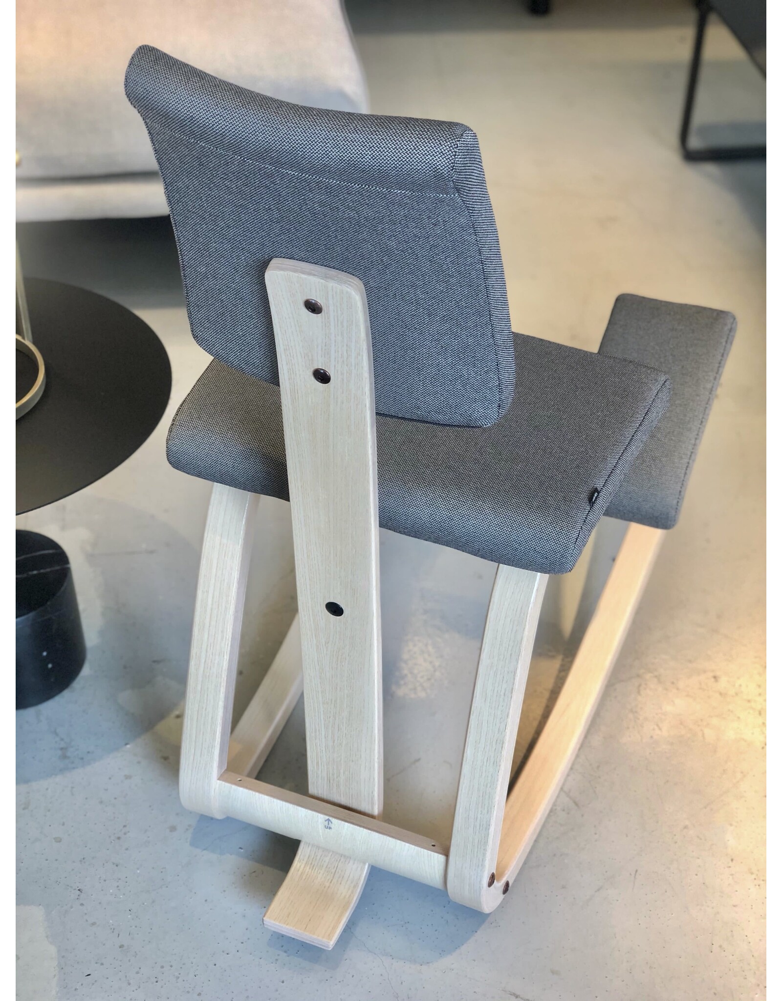 VARIABLE PLUS CHAIR