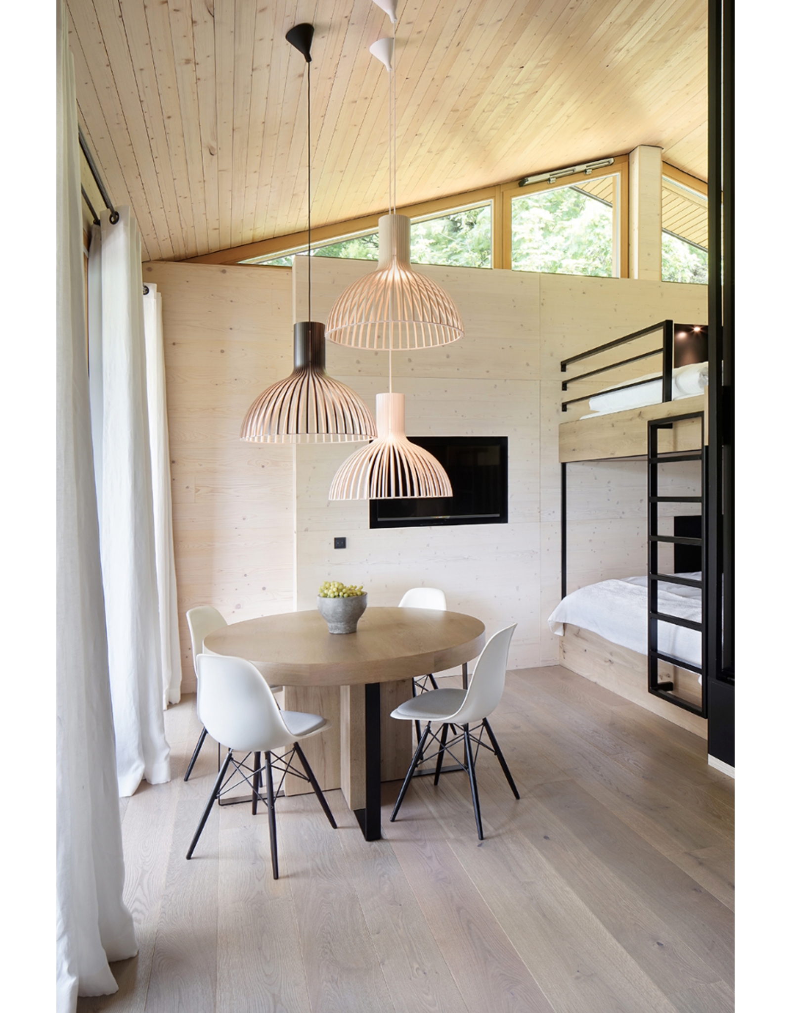 (SHOWROOM ITEM) VICTO 4250 PENDANT LAMP