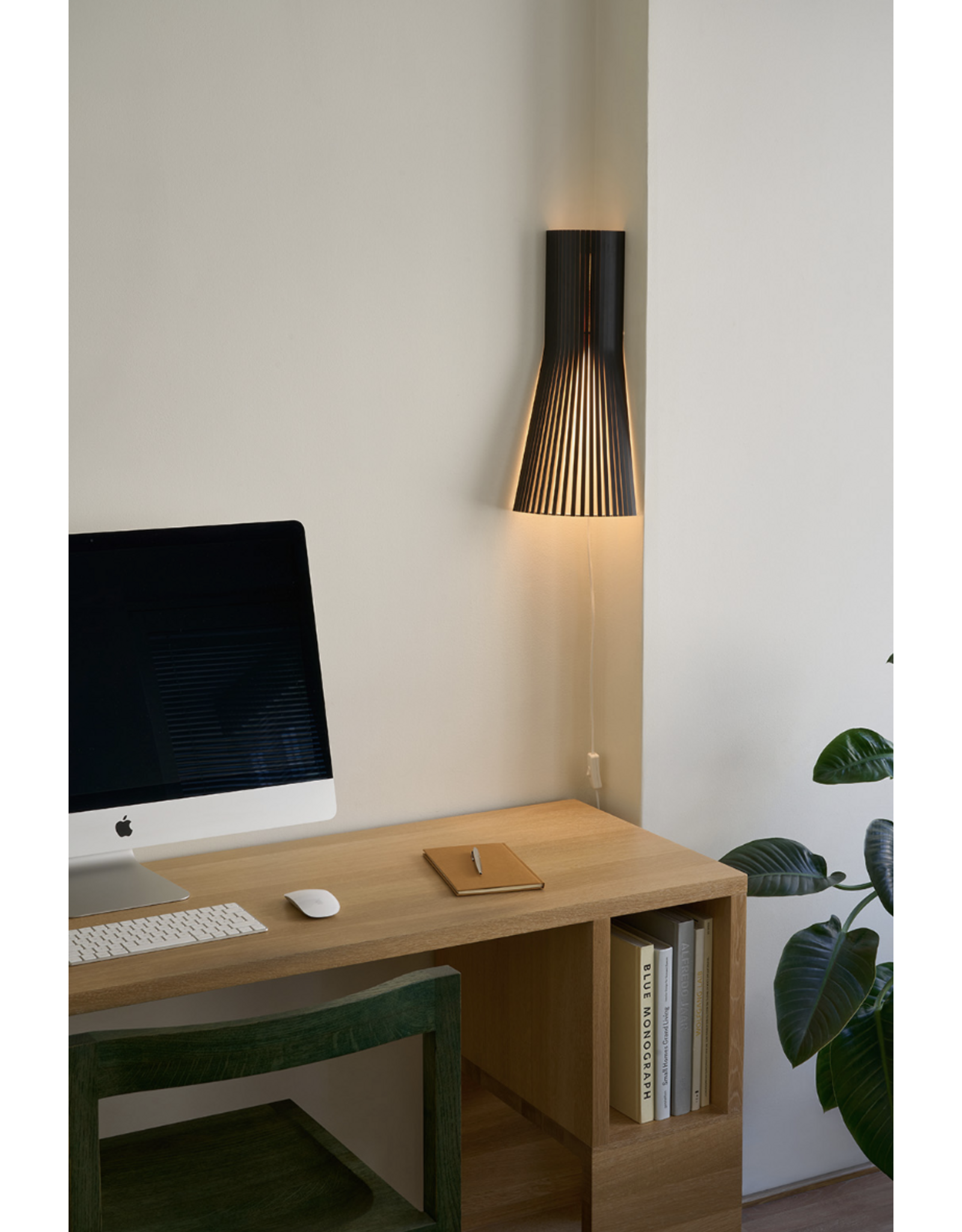 SECTO SMALL 4237 CORNER LAMP