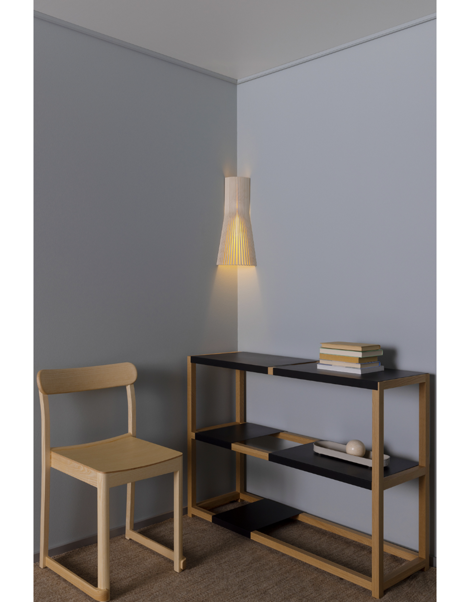 SECTO SMALL 4237 CORNER LAMP