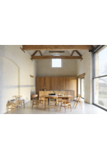 CH26 CHAIR IN OAK, ARMREST AND BACK IN WALNUT