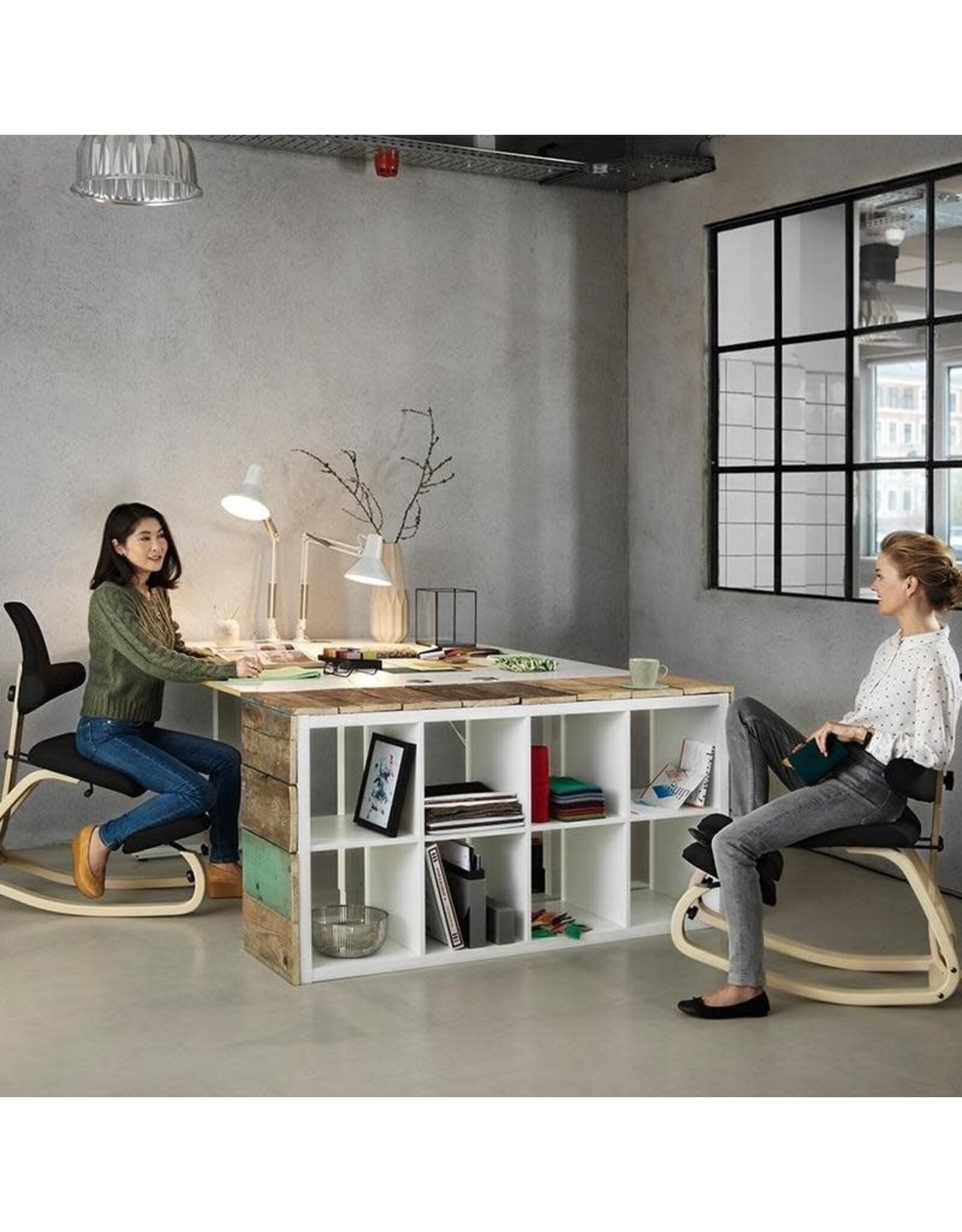 THATSIT BALANS 帶高度可調靠背的跪椅