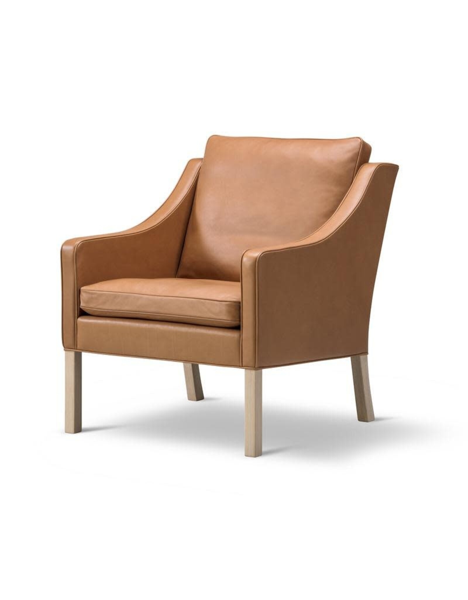 2207 LOUNGE CHAIR UPHOLSTERED IN WALNUT LEATHER