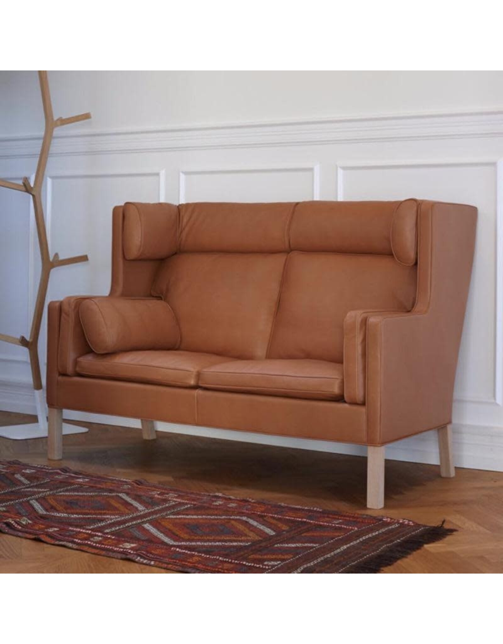 2292 MOGENSEN COUPE SOFA IN LEATHER