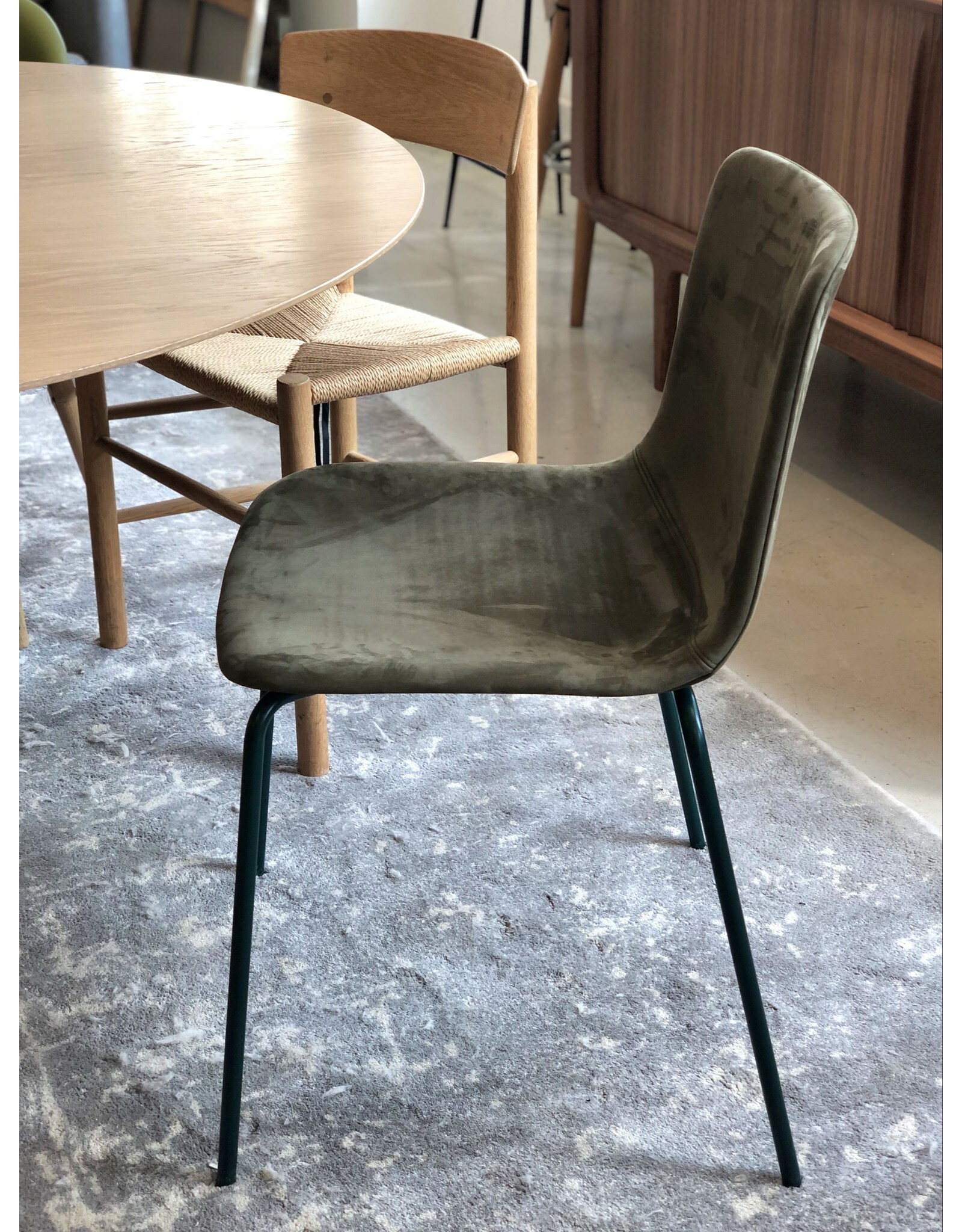 4202 PATO CHAIR, IN OLIVE NUBUCK LEATHER