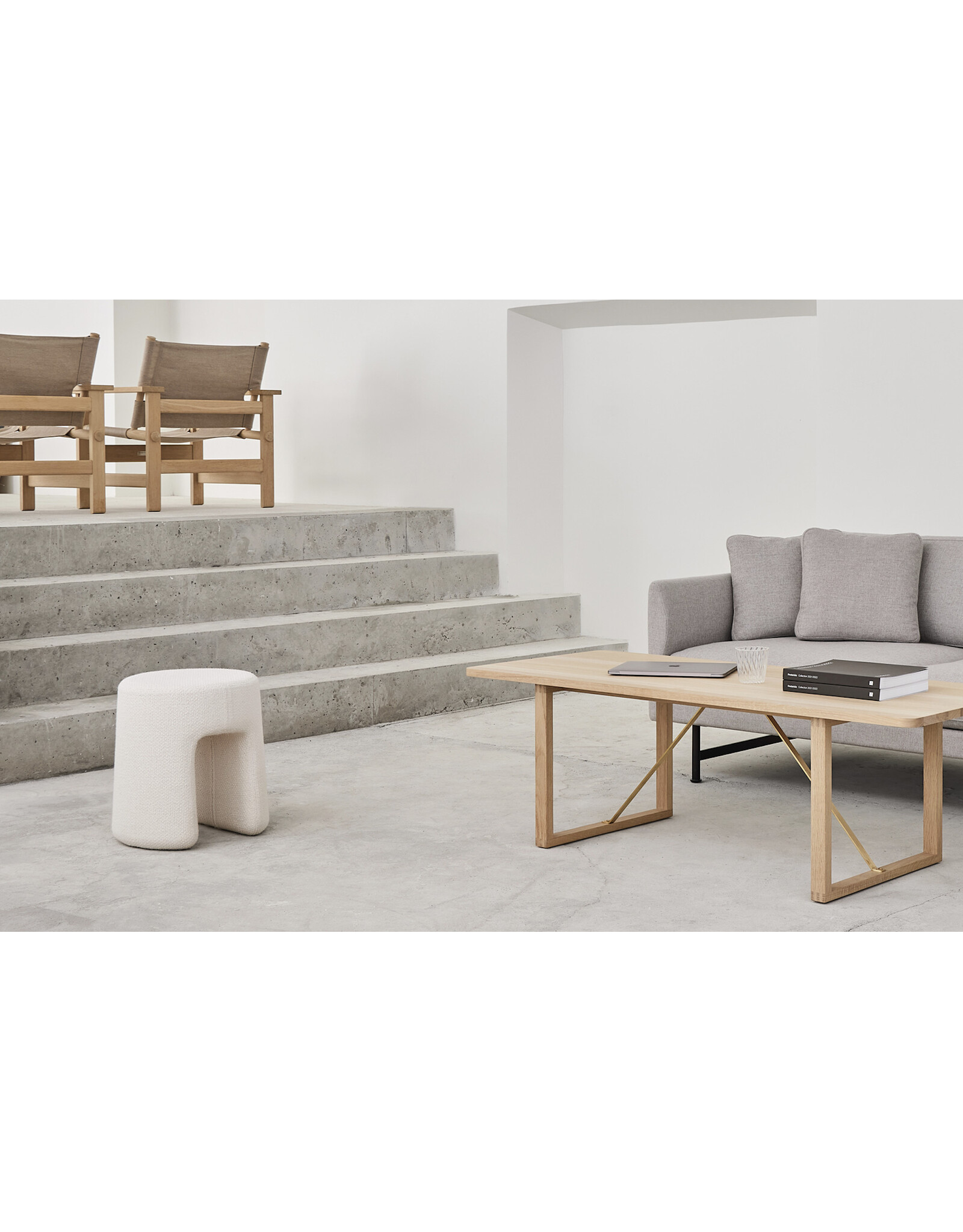 1756 SEQUOIA POUF 軟凳