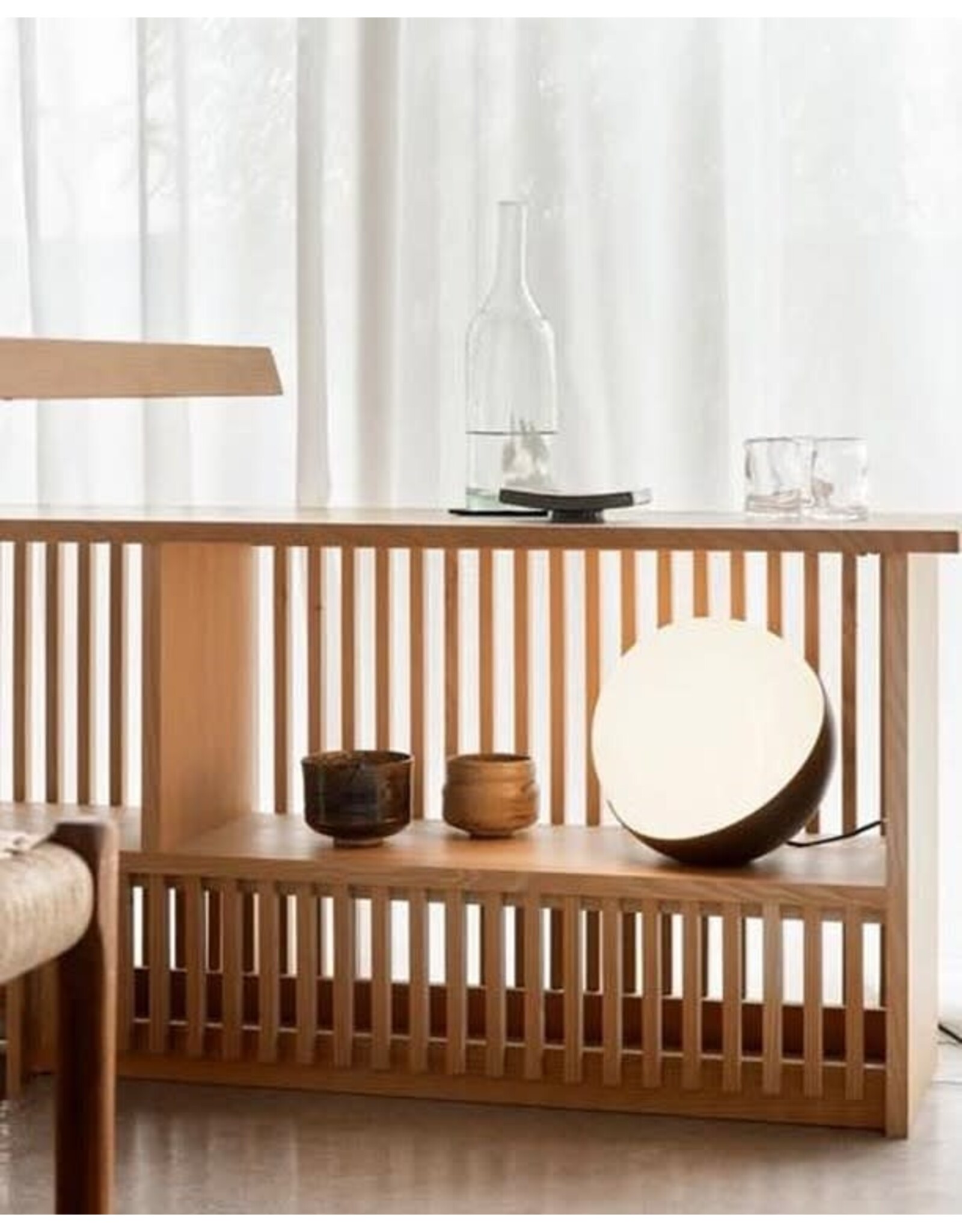 VL STUDIO 320 TABLE LAMP