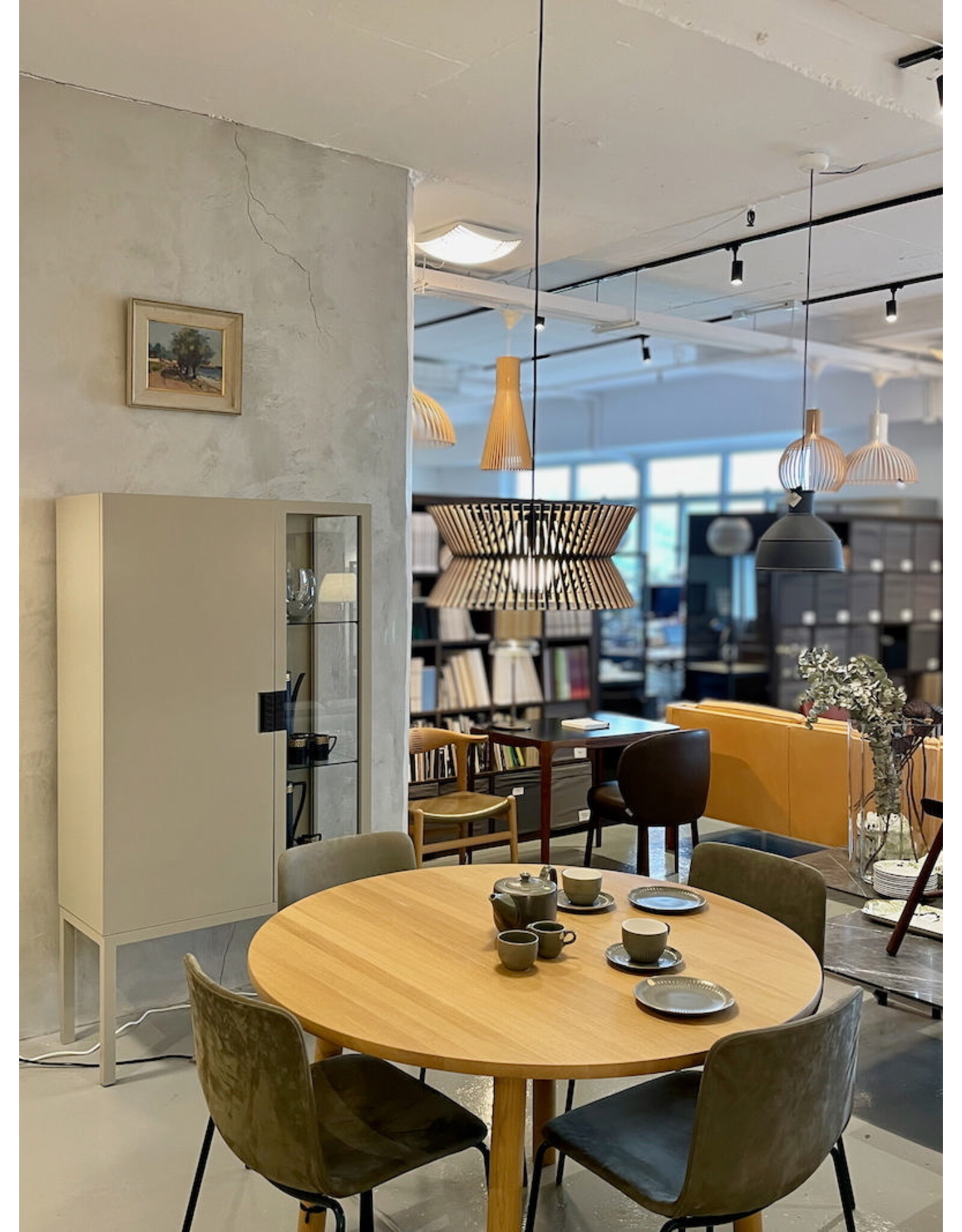 COMPACT DINING ROOM  SUITE