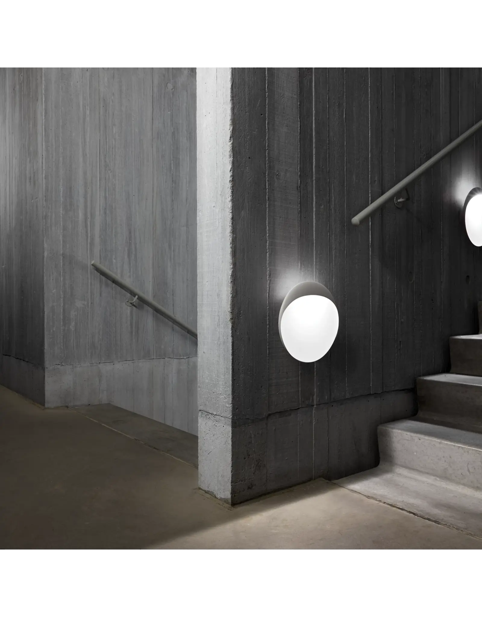 FLINDT 鋁色掛牆燈