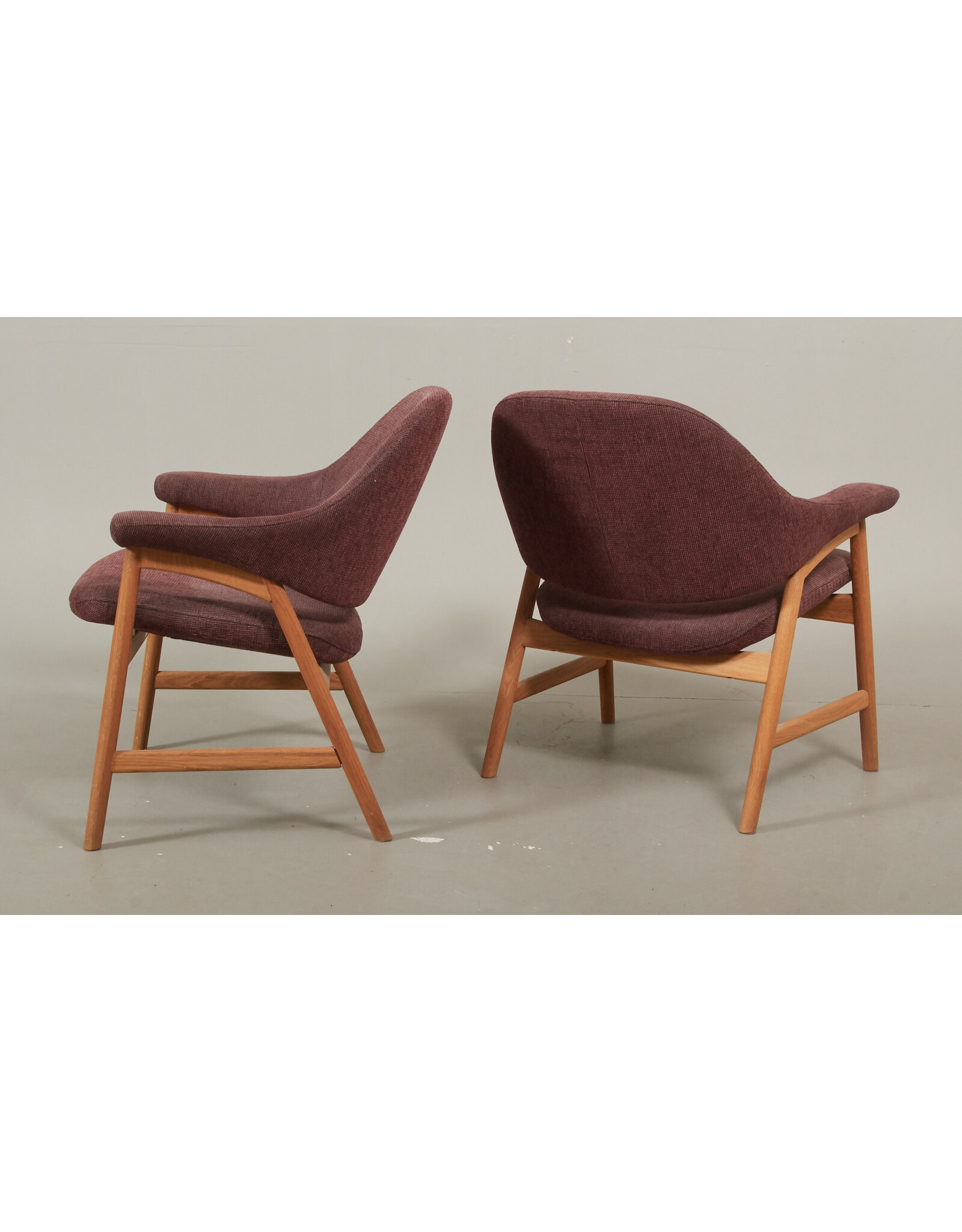 1960's INSPIRED PAIR OF BREEZE LOUNGE CHAIRS