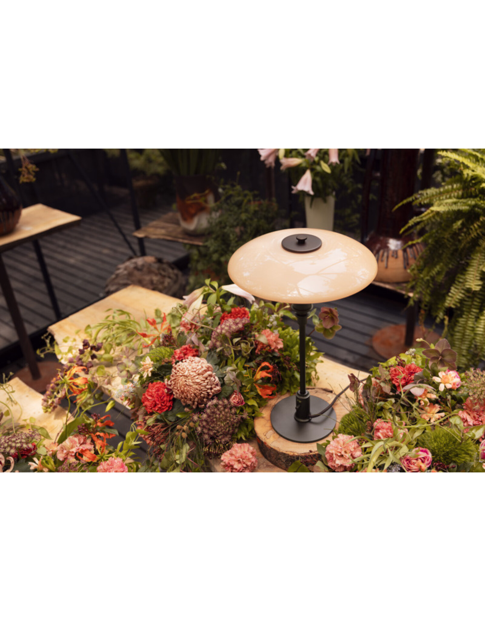 PH 3/2 TABLE LAMP IN DUSTY TERRACOTTA