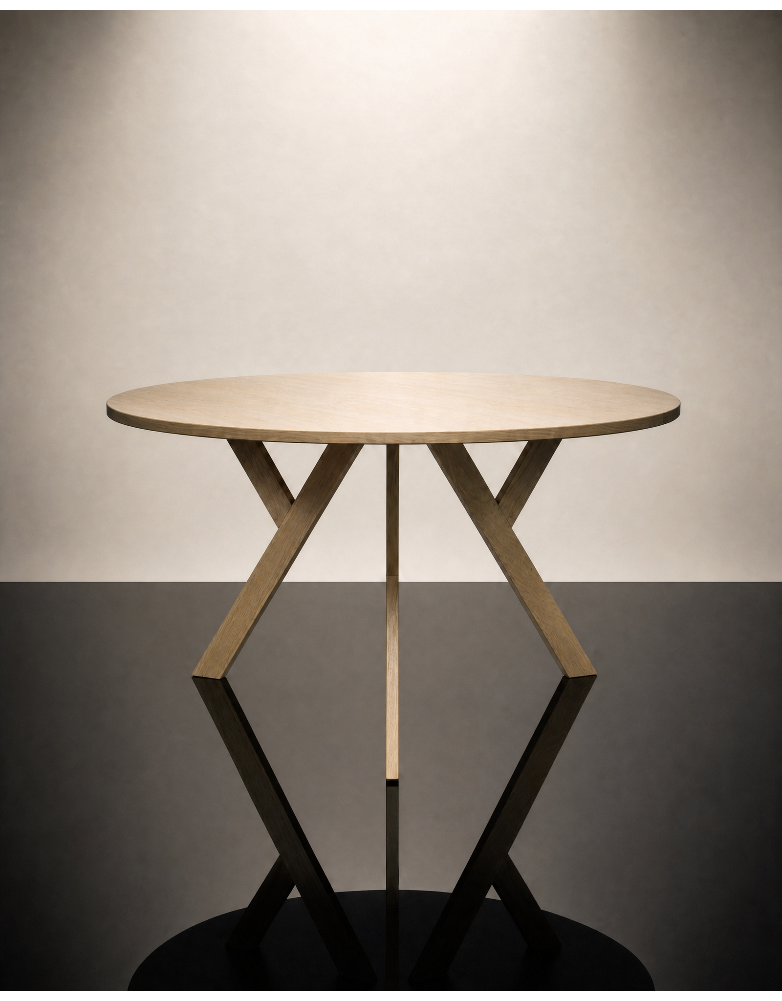 (SHOWROOM ITEM) YPSILON 3140 ROUND DINING TABLE
