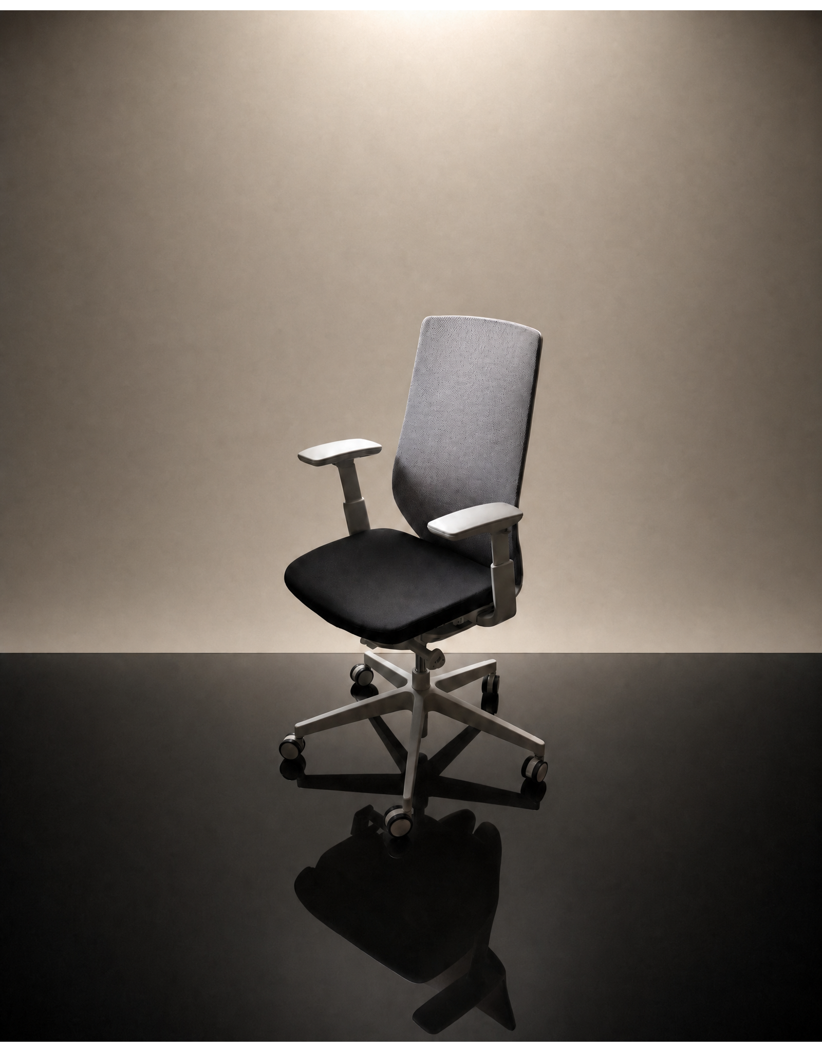 PROFIM 150SFL CHAIR W/ARMREST