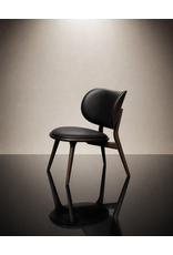 THE LOUNGE CHAIR