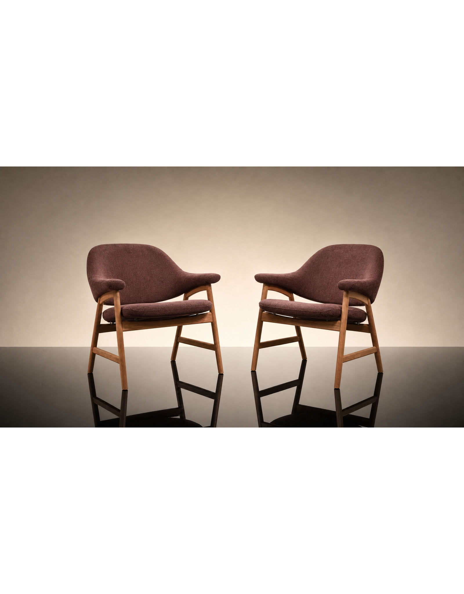 1960's INSPIRED PAIR OF BREEZE LOUNGE CHAIRS