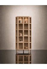 ANGULUS VITRINE 牆角玻璃展示櫃