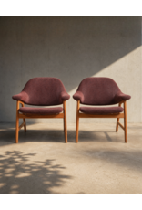 1960's INSPIRED PAIR OF BREEZE LOUNGE CHAIRS