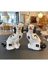 HAND PAINTED 斯塔福德郡獵犬一對